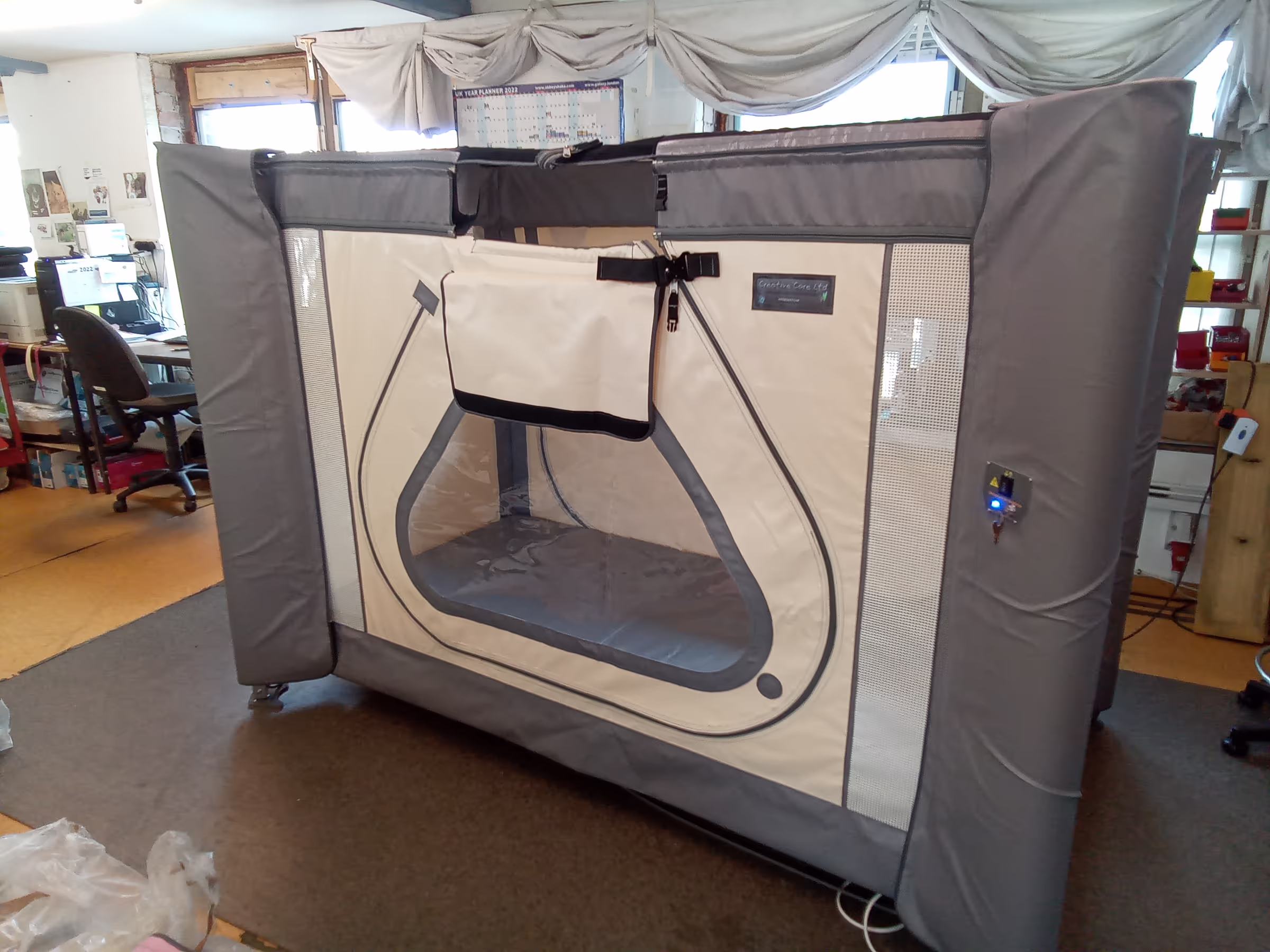 Standard safe and sound pod in grey