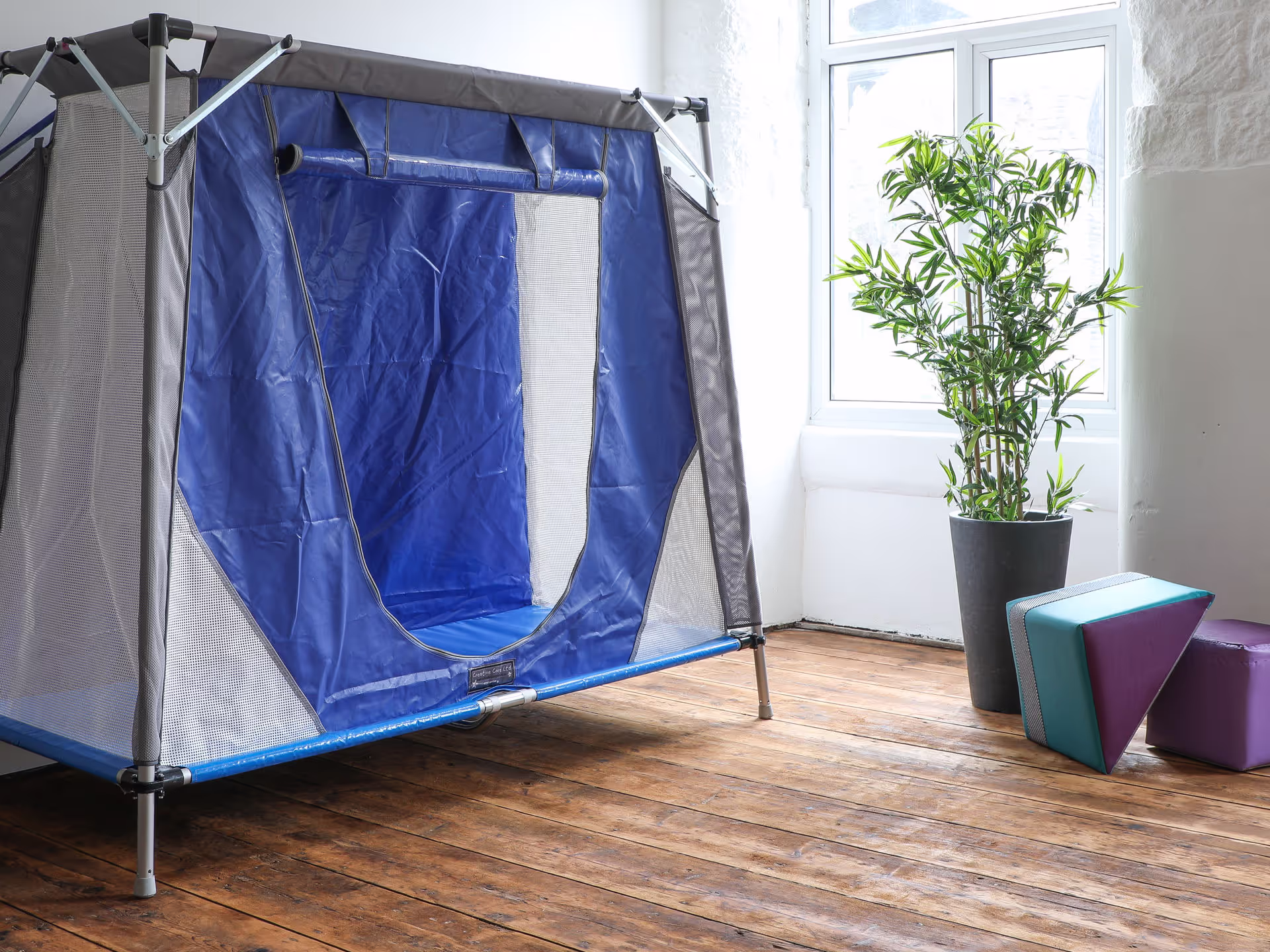 TravelPod from angle view