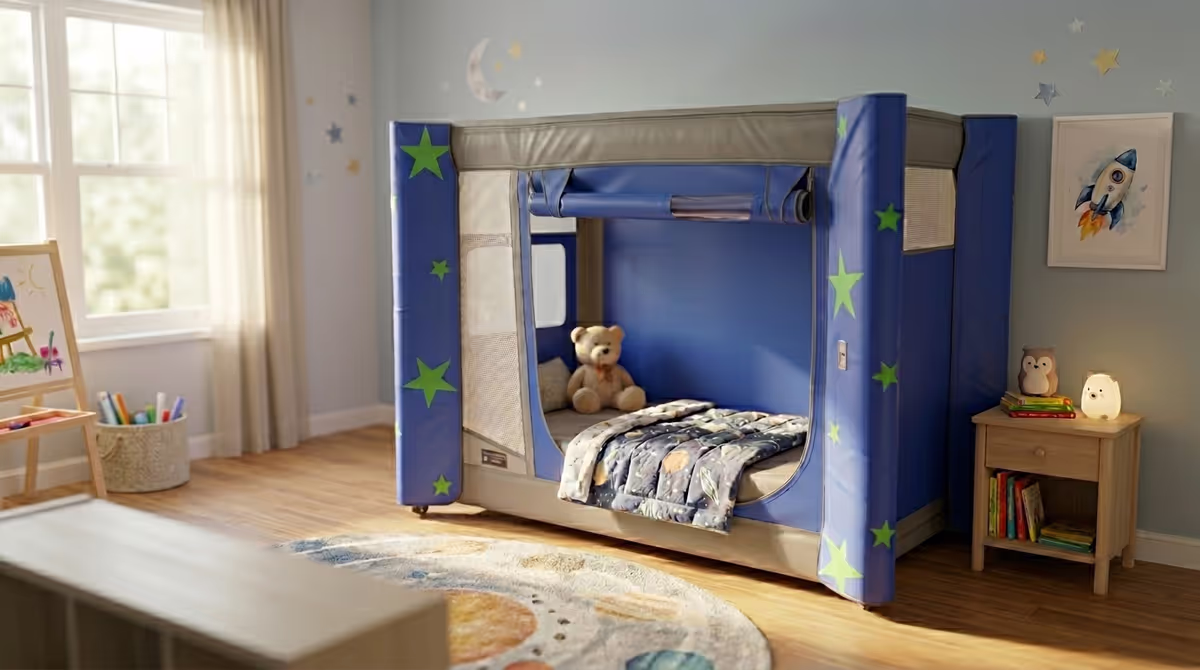 Safe and Sound Pod in blue with a green star design